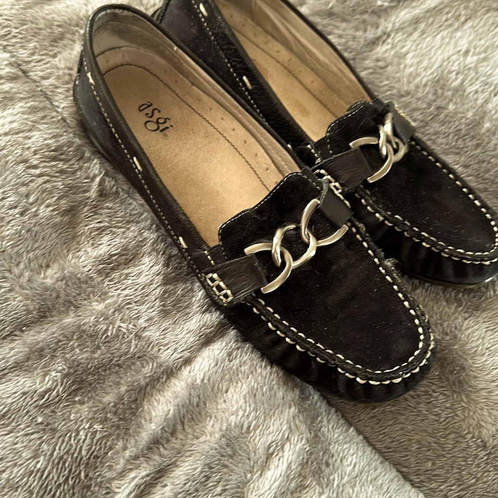 Asgi black suede shoes